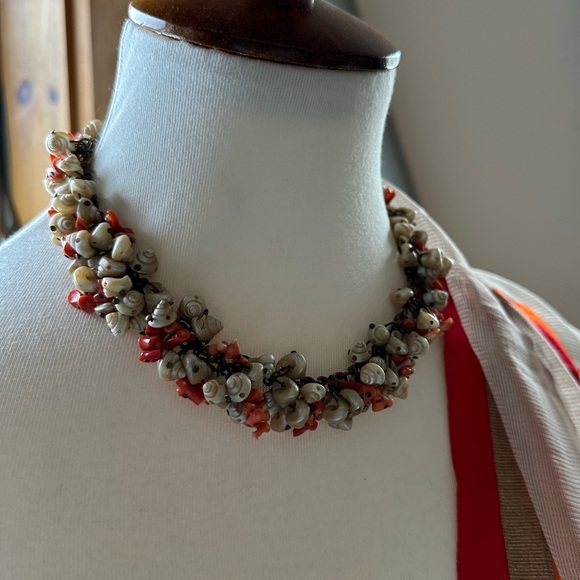 Victorian Coral & Shell Choker - Picture 3 of 14
